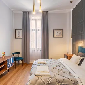 New High-end 2br With Parking Apartment